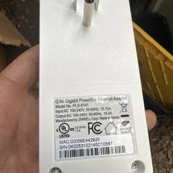  Zinwell https://offerup.com/redirect/?o=Ry5obg== Gigabit Powerline Ethernet Adapter – PLS-8141