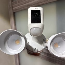  Ring Floodlight Cam Wired 