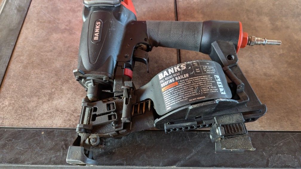 BANKS Roofing Nailer