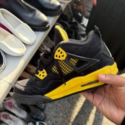 Jordan 5  Yellow Thunder 