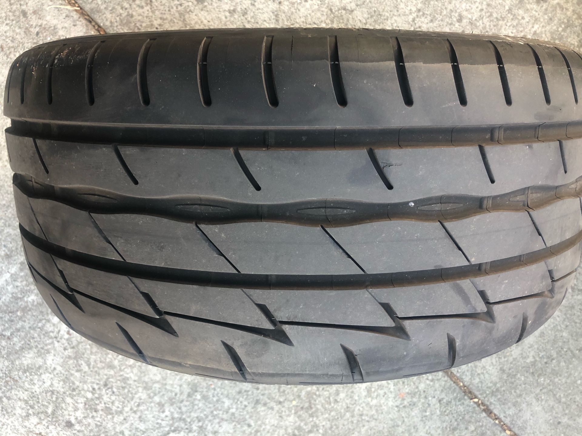 Single Firestone Indy 500 tire