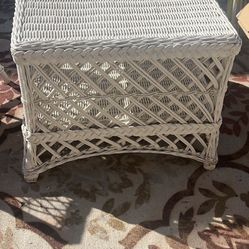 Mesa Wicker/ Nice Wicker Table 