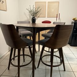 4 Piece High-Top Dining Set