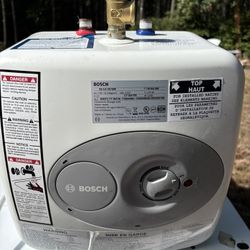 Bosch 2.5 Gal Under sink Hot Water Tank