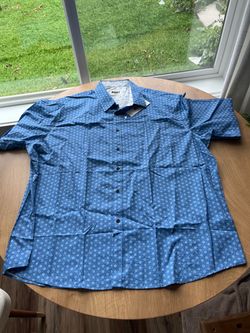 Men short-sleeve button-up shirt