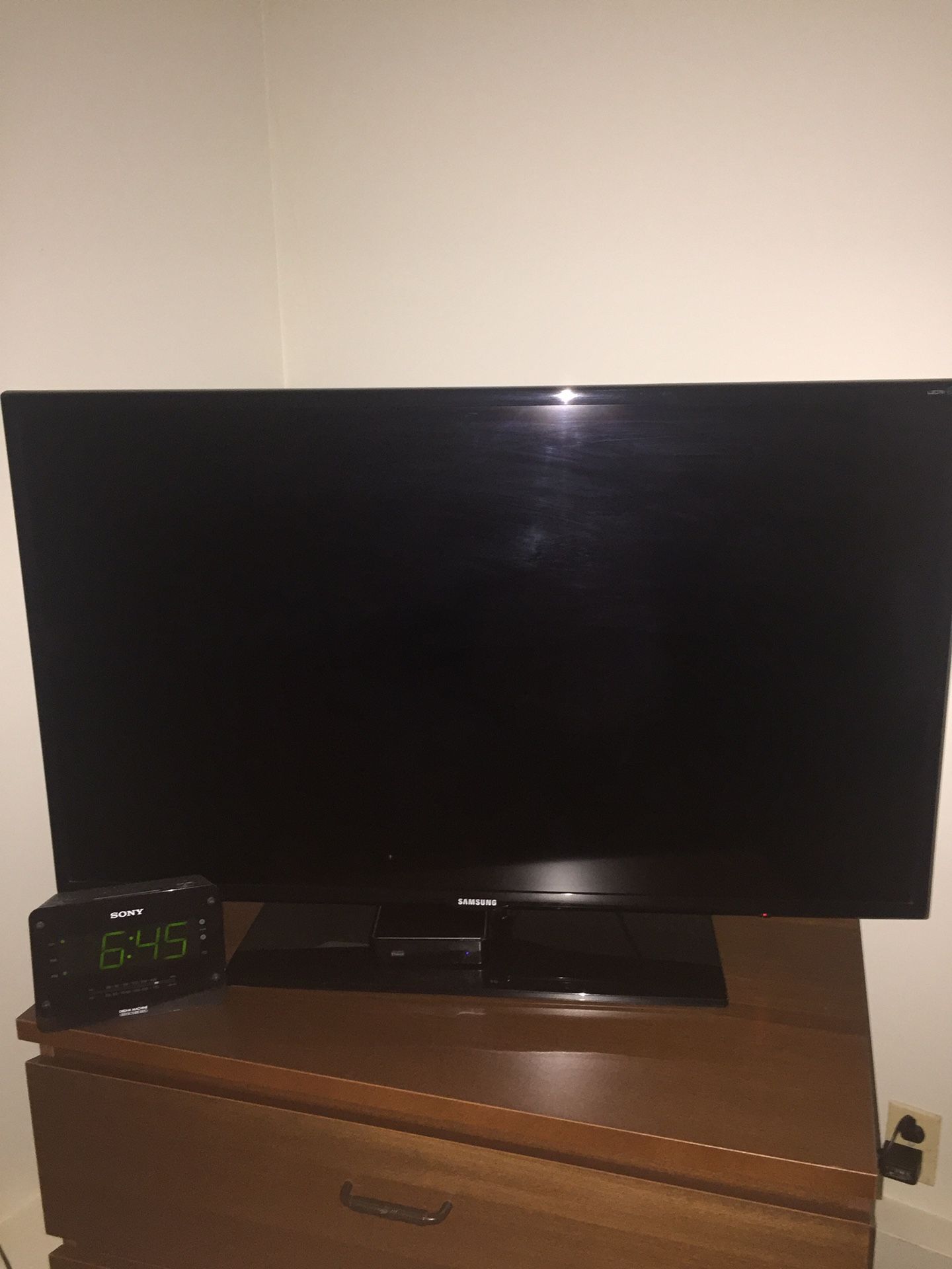 40” Samsung TV