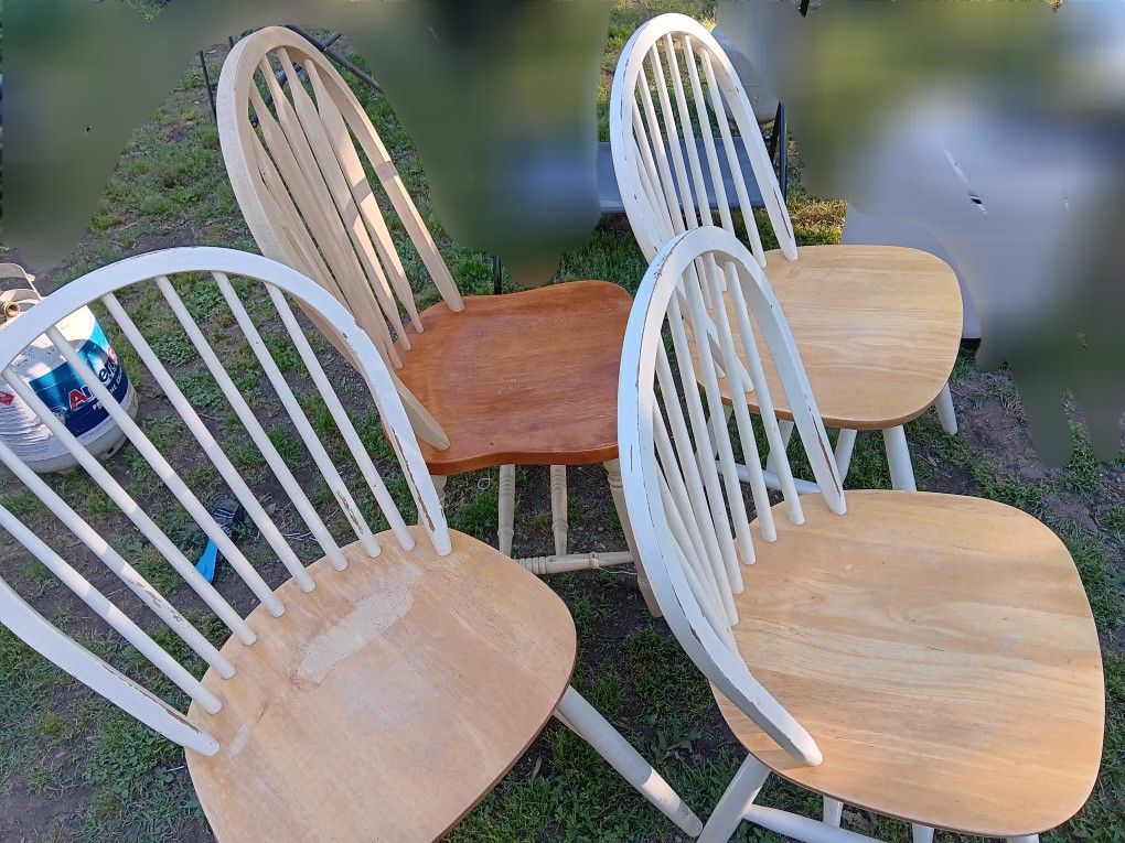 4 Dinning Chairs