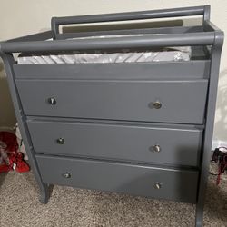 Changing Table With 3 Drawers 