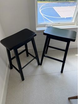 2 bar height 28 inches high black wooden stools