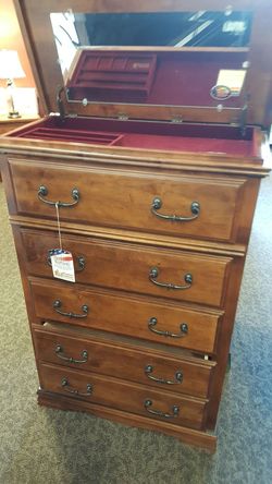 American mare solid alder chest of drawers