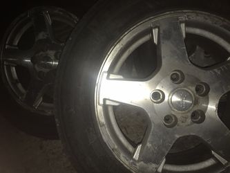 3 Jeep tires and rims 235/65/r17