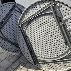 60" Round Plastic Foldup Tables