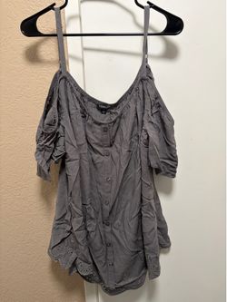 Torrid top. 2X 18-20, dark gray