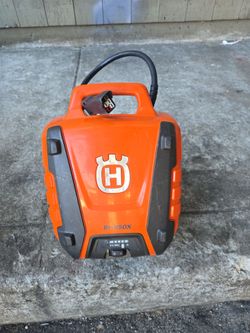 Electric blower battery