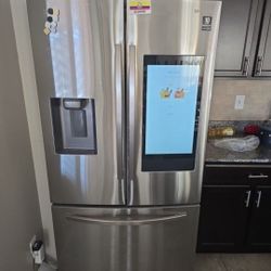 Samsung Refrigerator With Screen