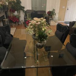 Dinner With 4 Chairs