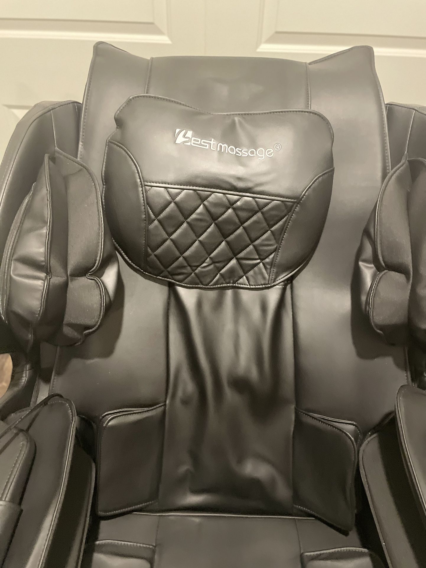 Zero Gravity massage chair 