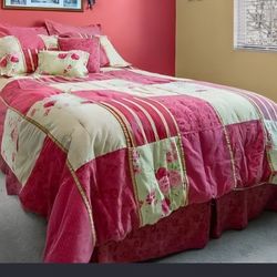 Queen Bedding Set