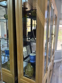 China Hutch cabinet