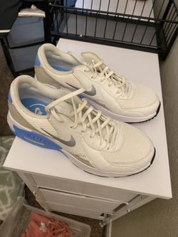 Nike Women’s Air Max Excee Shoes