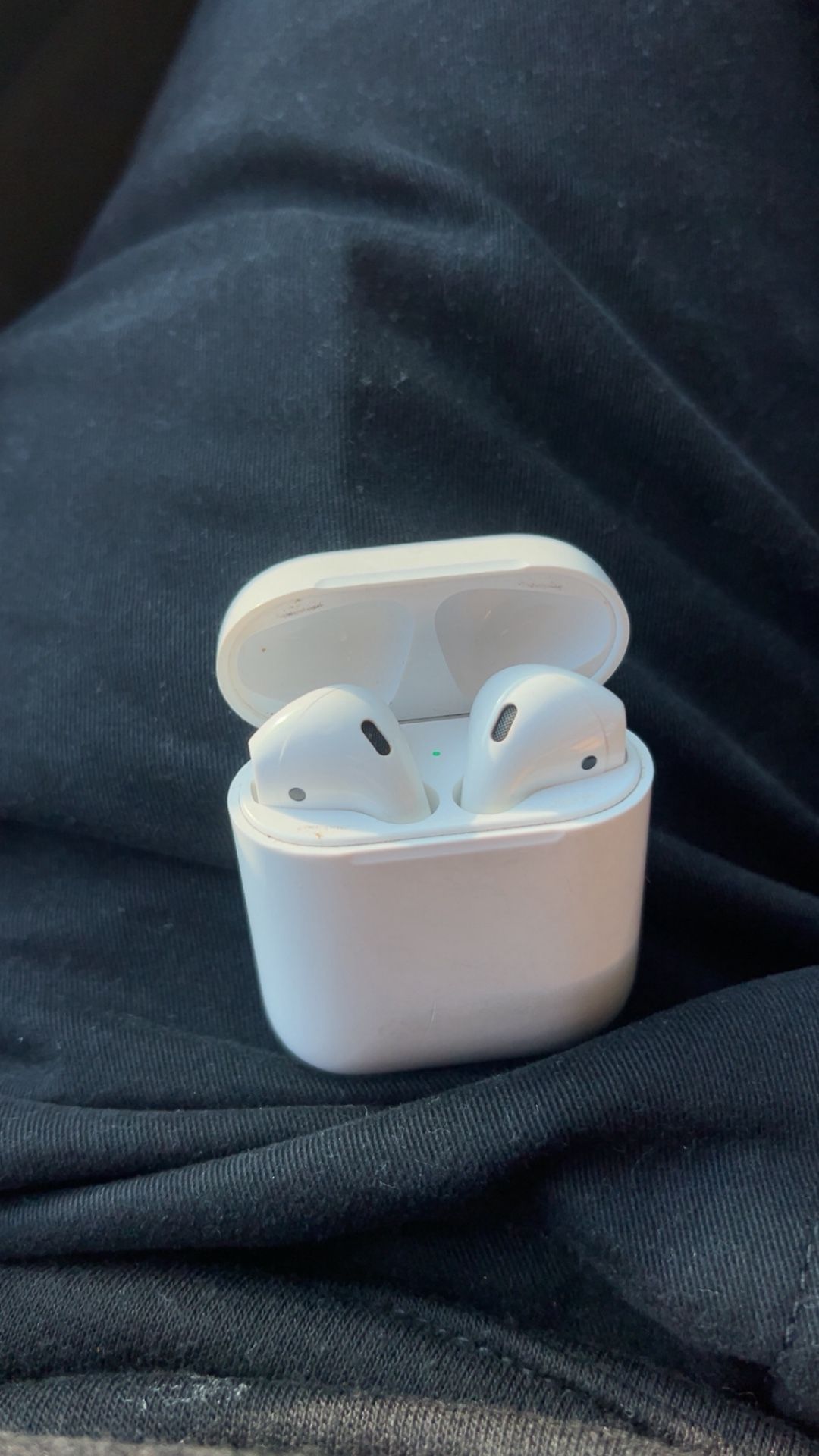 Apple AirPods