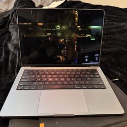 Apple MacBook Pro 14” m2 pro 16gb 512ssd