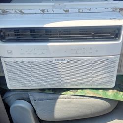 8000 BTU Toshiba Air Conditioner 