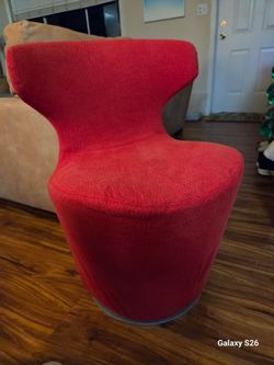 B&B Italia chair.  Zipper needs repaired