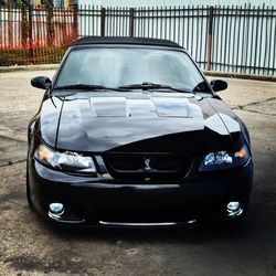 2004 Ford Mustang