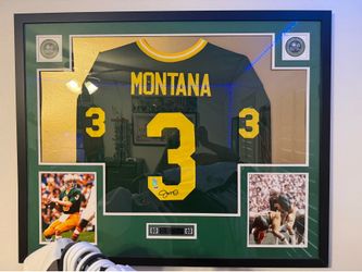 Joe Montana Signed Notre Dame Jersey Framed