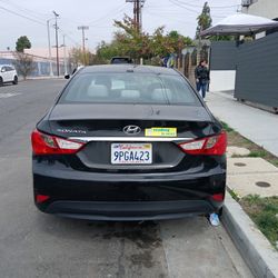HANDEY  SONATA AÑO 2014 CON 100 MIL MILLAS