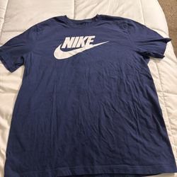 Men’s Nike Tee size Large 