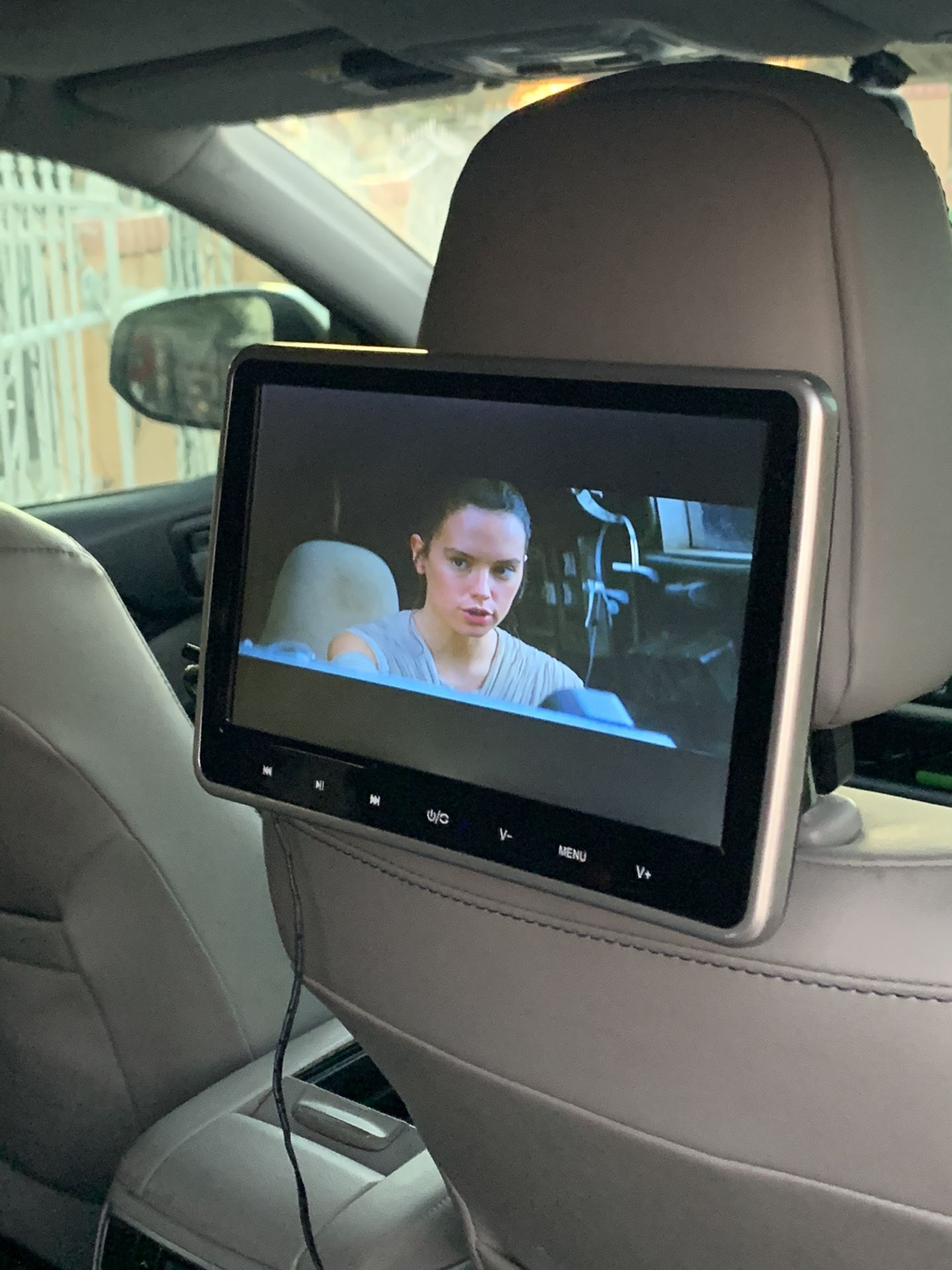 Dvd player for car