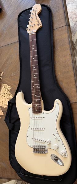 Albert Hammond Jr Signature Strat Olympic White 2022