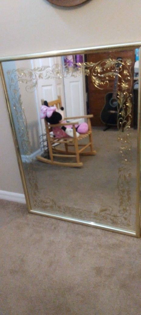 Elegant Gold Dinning Mirror