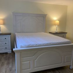 Old Cannery Queen Bed Frame 