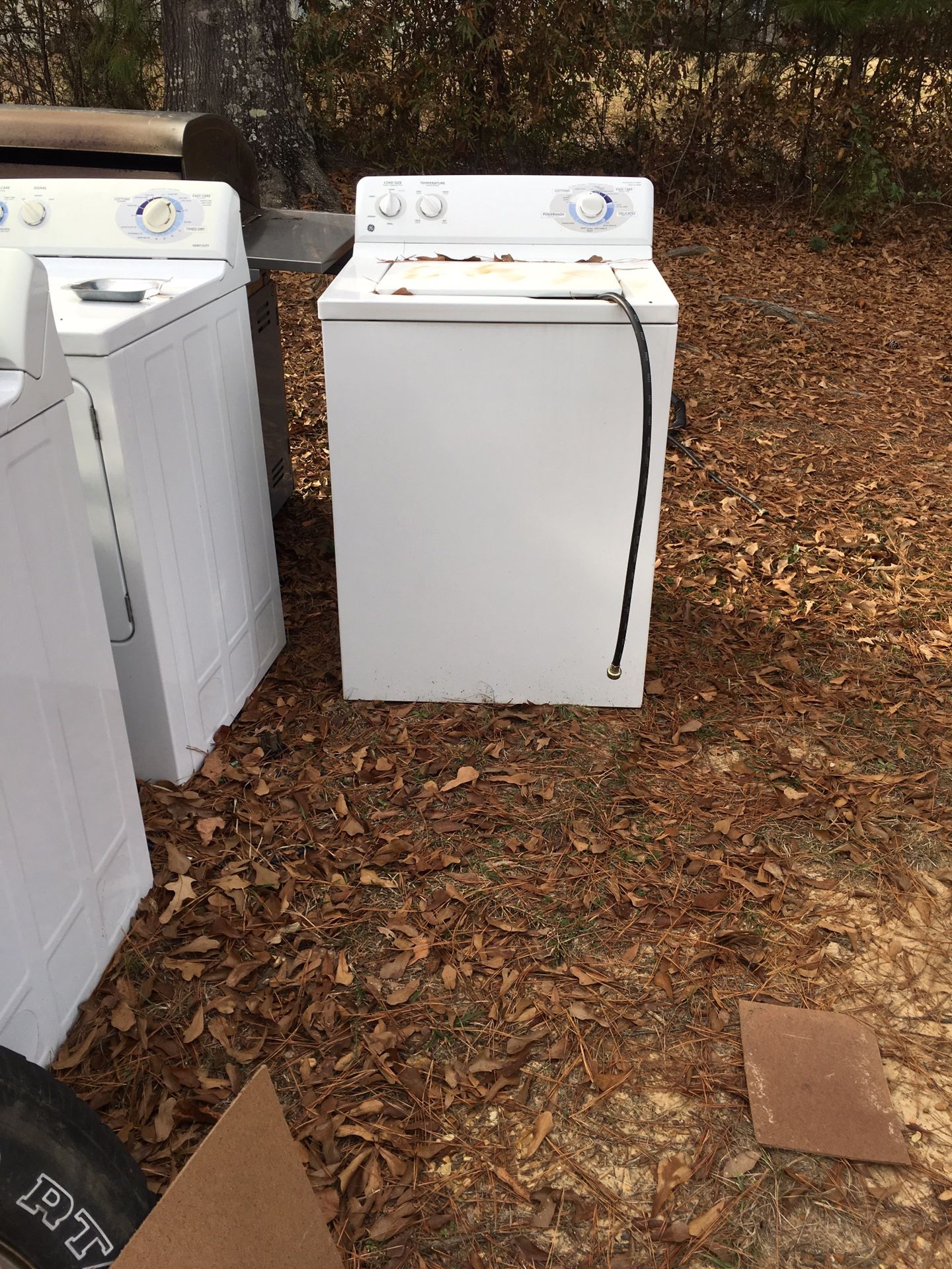 GE washers 3 washers 3 dryers sell for parts $150 One working one $125.00