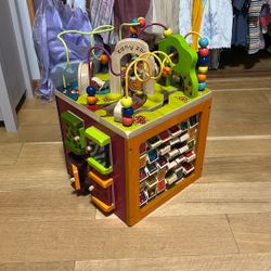 Zany Zoo Activity Center 