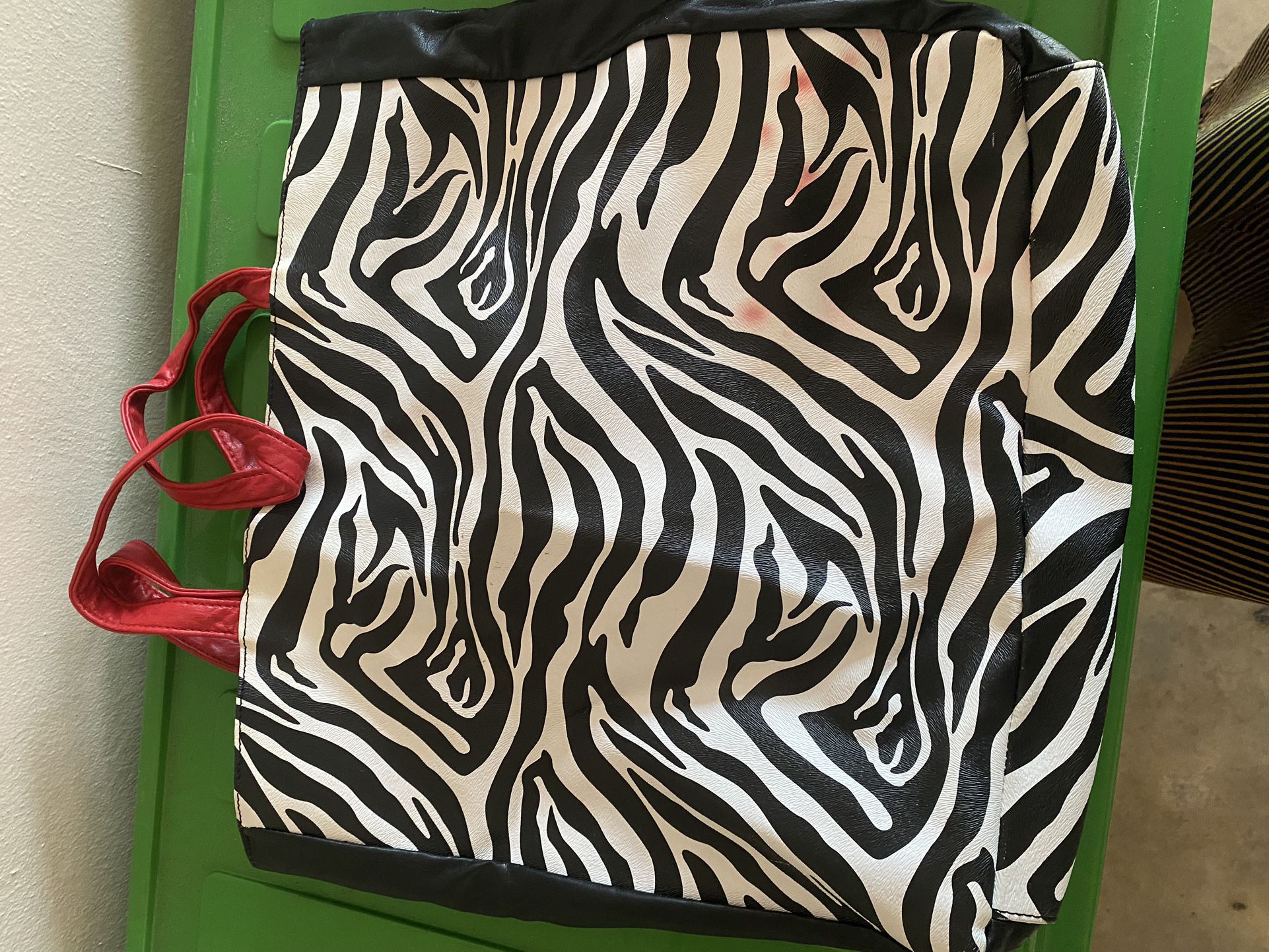 Zebra Tote Bag
