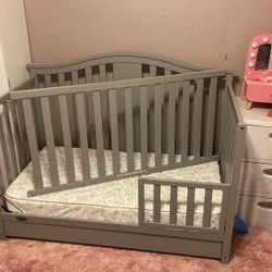 Baby/Toddler Crib