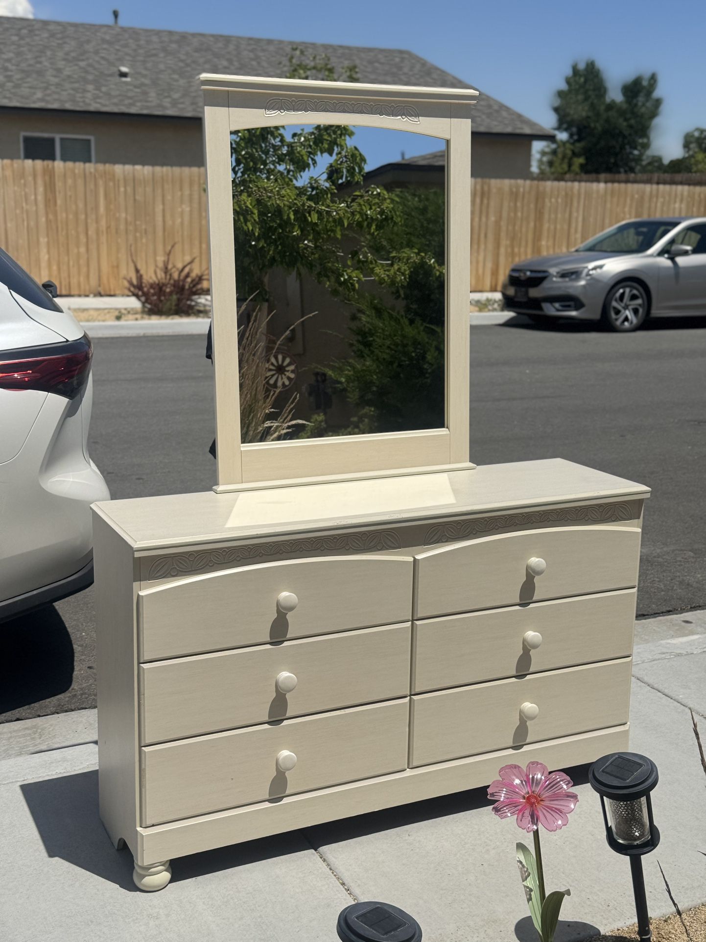 6 Drawer Dresser With Mirror