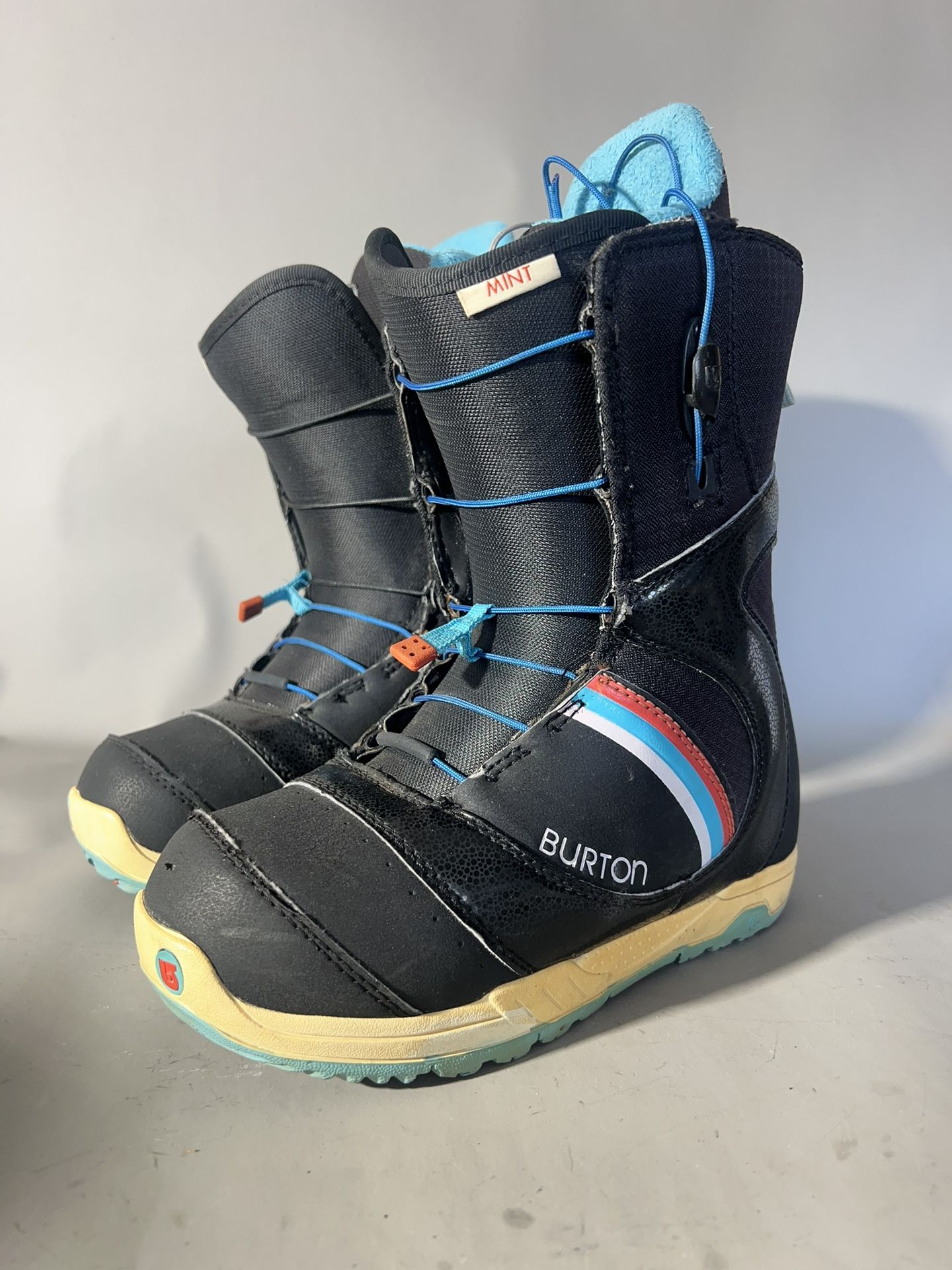 Burton Snowboard Boots Sz 6 W