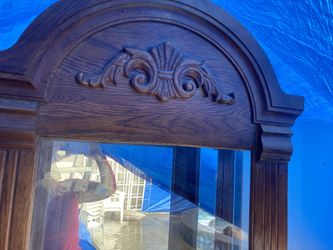 Lighted Display Case With Glass Shelves