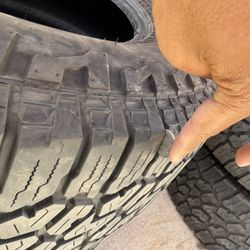 Tire 285/70r17 AT Falken set