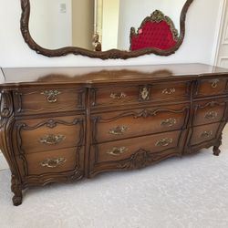 French Louis XV dresser w/ Mirror 78Wx34Hx23D