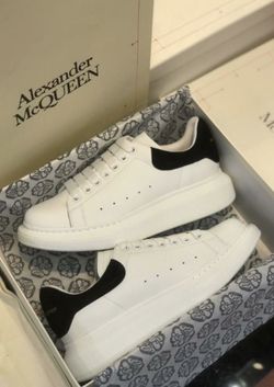 Alexander McQueen 
