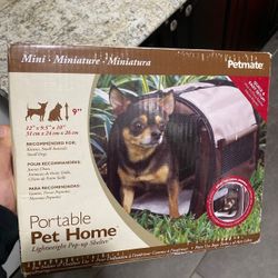 Portable Pet Home / Cage For Small Animals | Dogs/kittens | Petmate