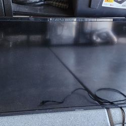 Hisense Flat Screen TV With Remote