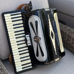 Contello Accordion (no bass)