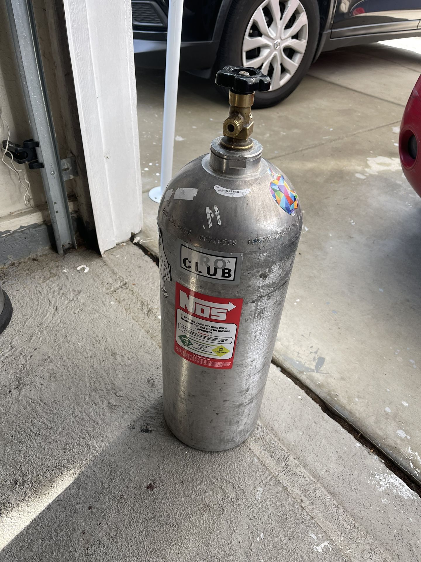 Nos Tank 